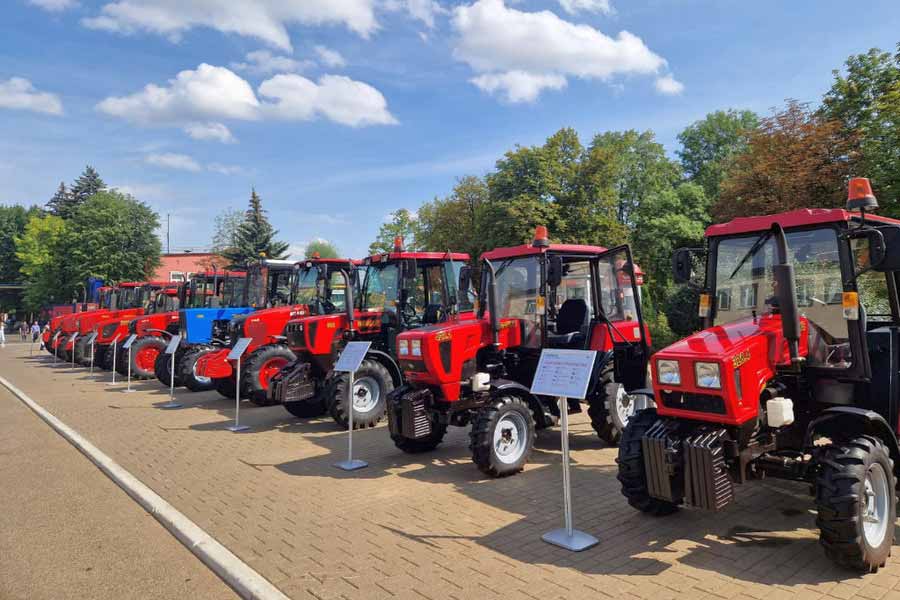 Тракторы  белорусских производителей